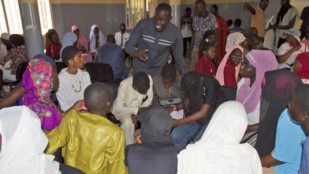 People in group, working